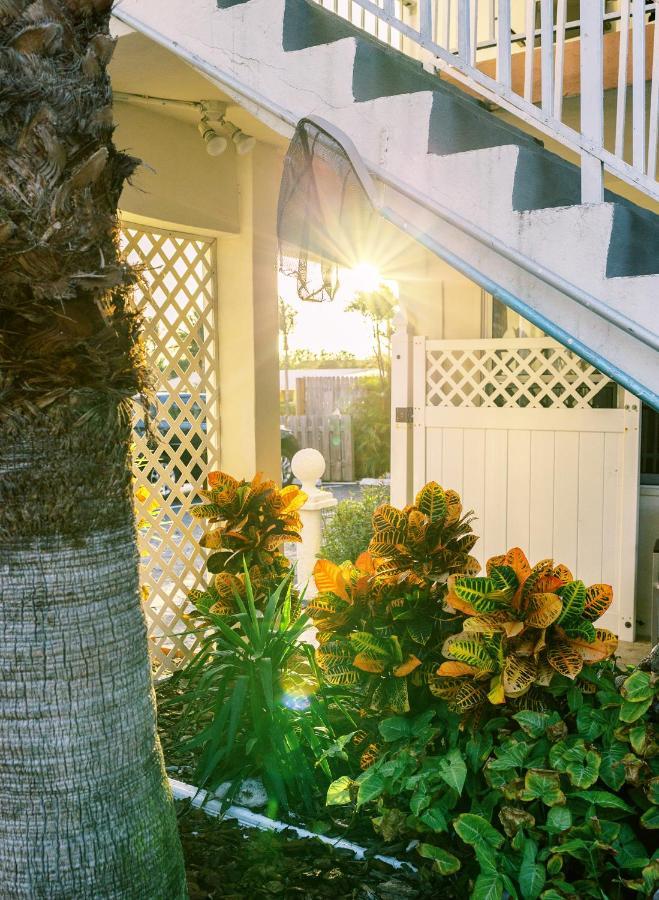 Beachside Gardens Apartments By Lowkl Deerfield Beach Exterior photo